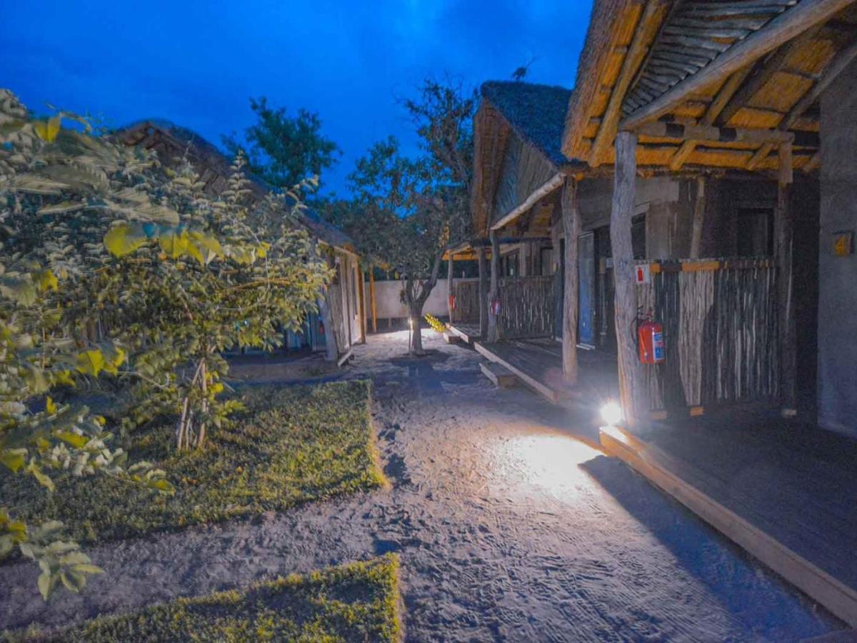 Khwai African Excursions Guest House المظهر الخارجي الصورة